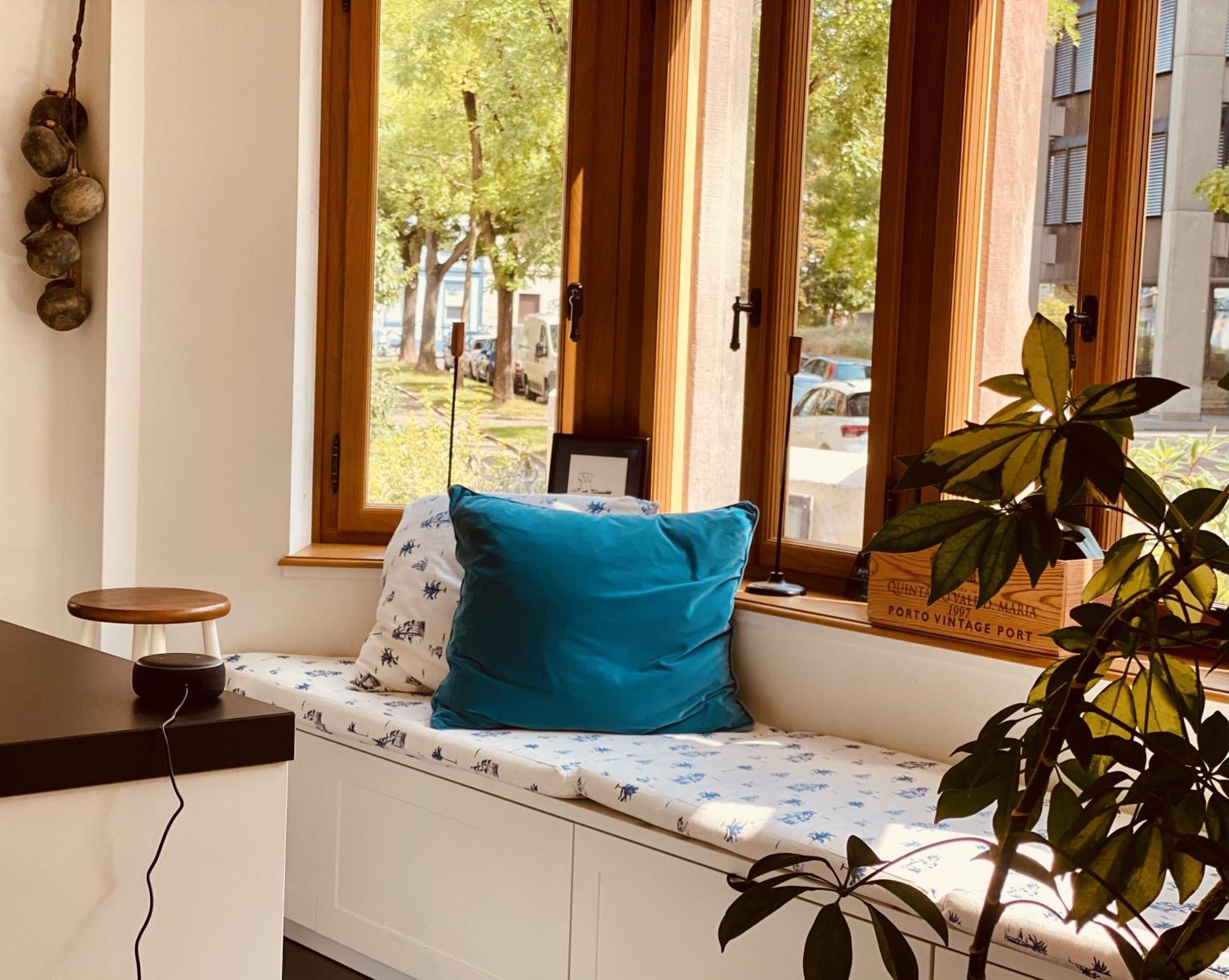 Georgian Guest Rooms Bázel Kültér fotó